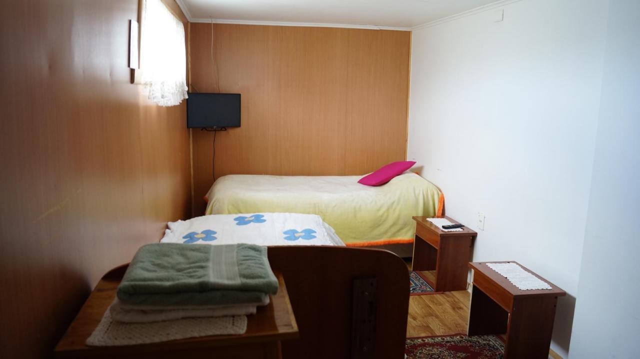 Hostal Bernardita Πουέρτο Νατάλες Εξωτερικό φωτογραφία