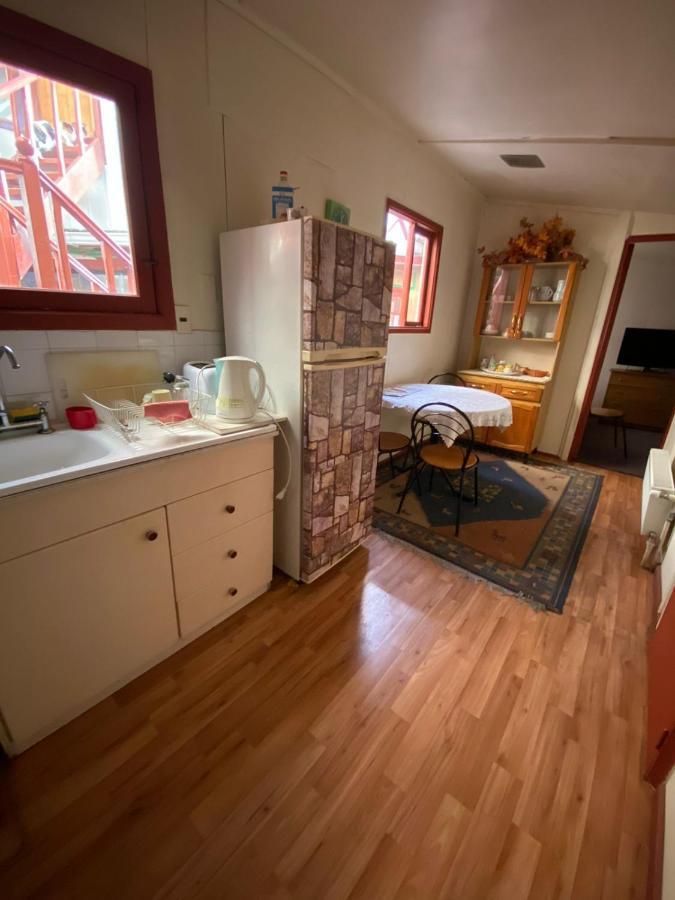 Hostal Bernardita Πουέρτο Νατάλες Εξωτερικό φωτογραφία